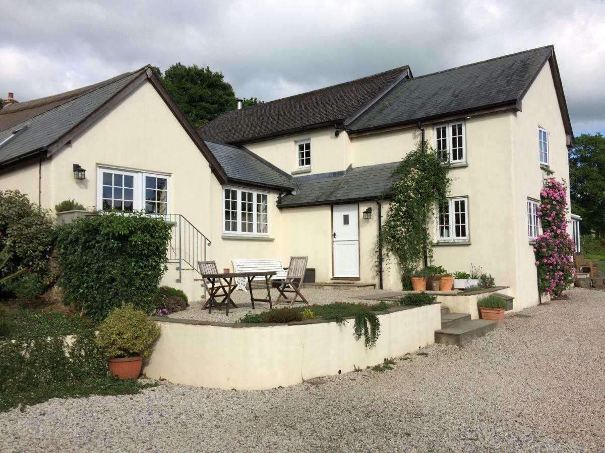 Meadowland Farm Bed and Breakfast Dolton Exteriör bild
